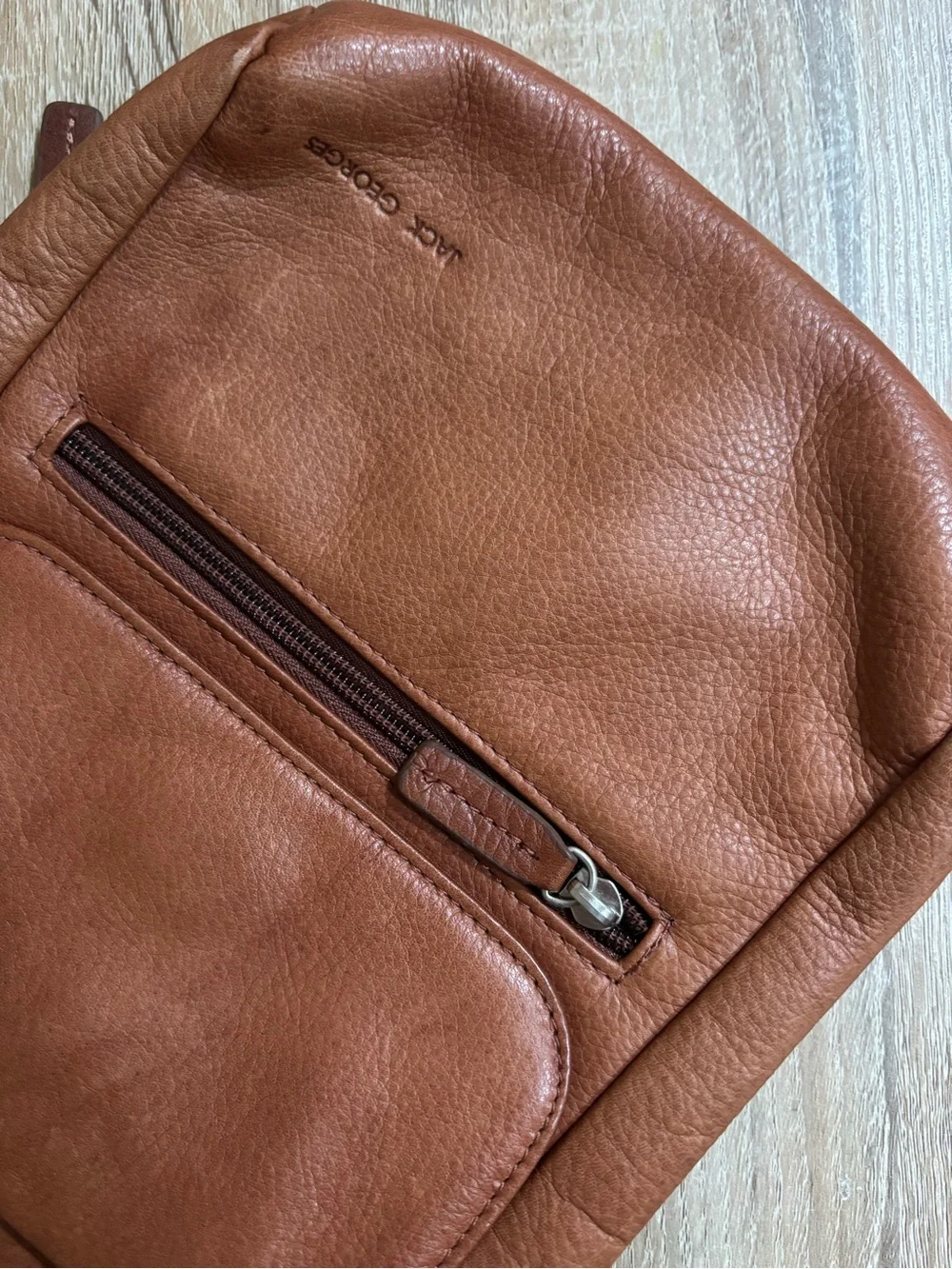 NWOT Women's Jack George Slim Crossbody in Honey Leather with Front Zip Pocket